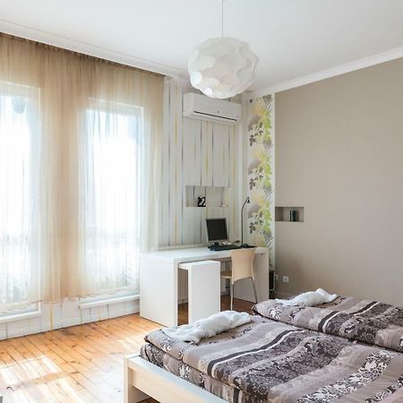 100кв.м 2, 2 баня Апартамент
 в Център София Екстериор снимка
